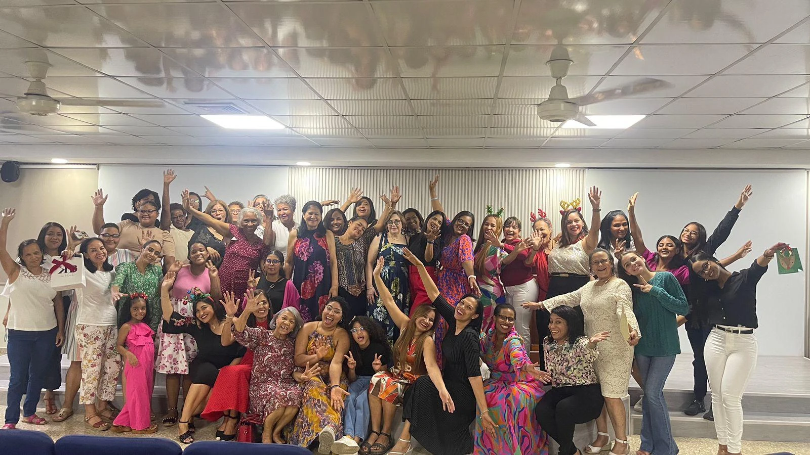 Hermanas de Gazcue en una celebración